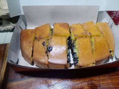 MARTABAK KANIA