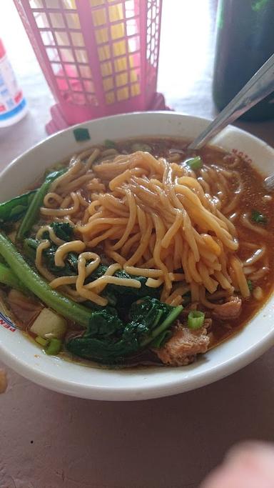 MIE AYAM & BAKSO DAGING SAPI