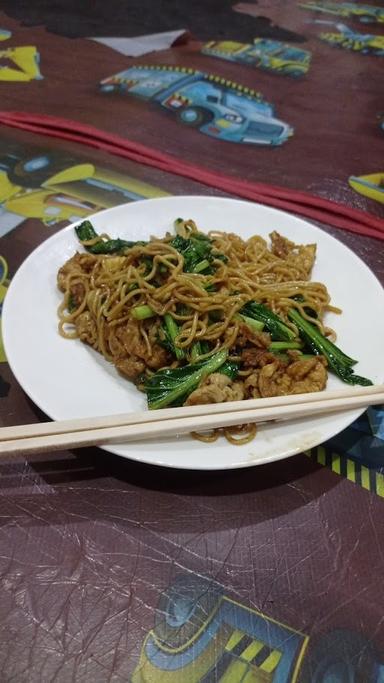 MIE SURABAYA PAK KUMIS | NASI GORENG, CAPCAY, MIE, BIHUN