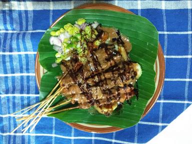 SATE AYAM & KAMBING PAK IMAN