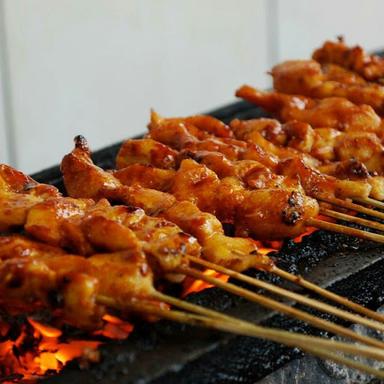 SATE AYAM PAK SLAMET ASLI MADURA