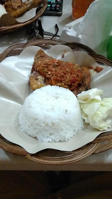 AYAM GEPUK DAMKAR