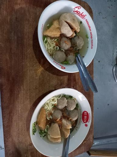 BAKSO & MIE AYAM