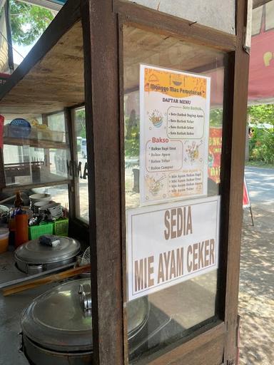 WARUNG BAKSO SOLO PEMUTERAN