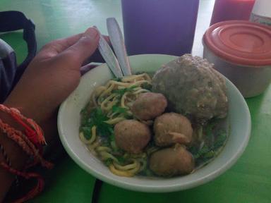 BAKSO KARUNIA MENDAGI