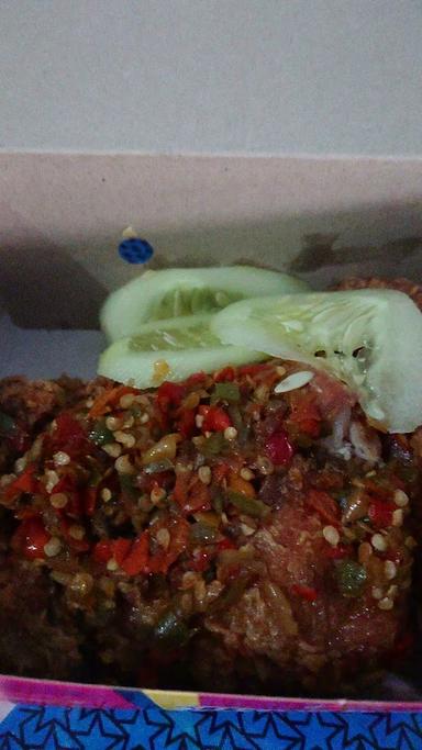 ROCKET CHICKEN GERUNG