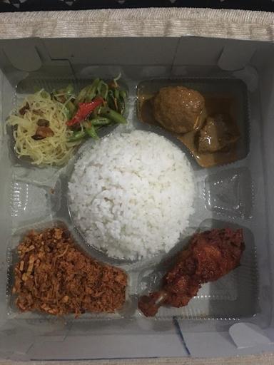 RUMAH MAKAN NIRWANA