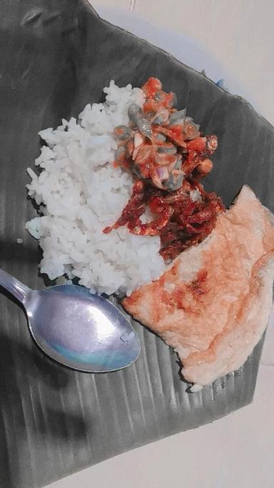 WARUNG NASI JAKRIANAH