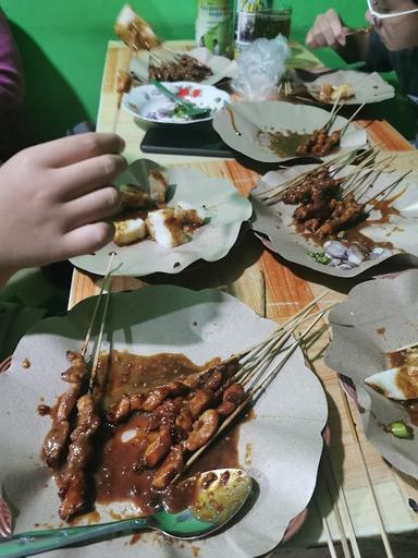 SATE KELINCI PAK MAN