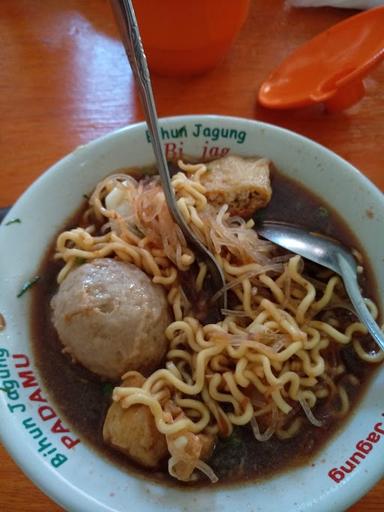 DEPOT MIE AYAM BAKSO SOLO MORO SENENG II