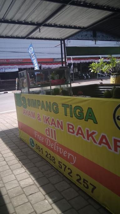 WARUNG SIMPANG TIGA