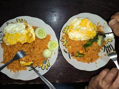 WARUNG NASI GORENG PENATABAN