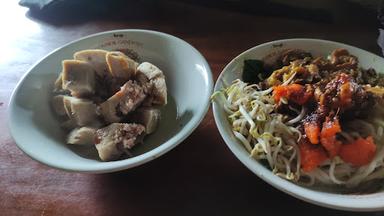 BAKSO PAK SURAT