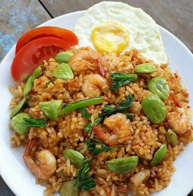 LALAPAN JAWA & NASI GORENG