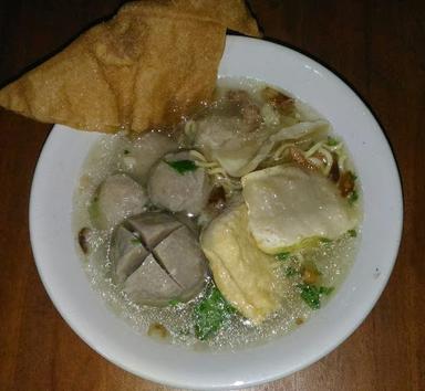 BAKSO KOMPLIT MANTUL AREK SUROBOYO