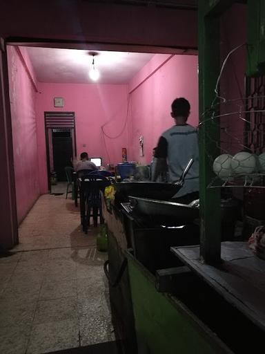 WARUNG BAKMI JAWA BU TRIS