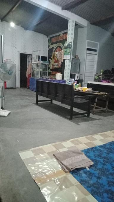 RUMAH MAKAN MBAK MUT