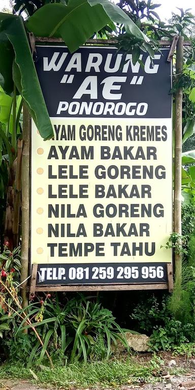 WARUNG AE PONOROGO 'AYAM GORENG KREMES'