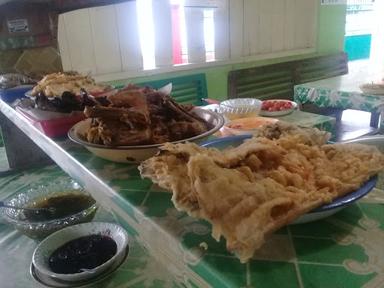 WARUNG MAKAN MAMAKE