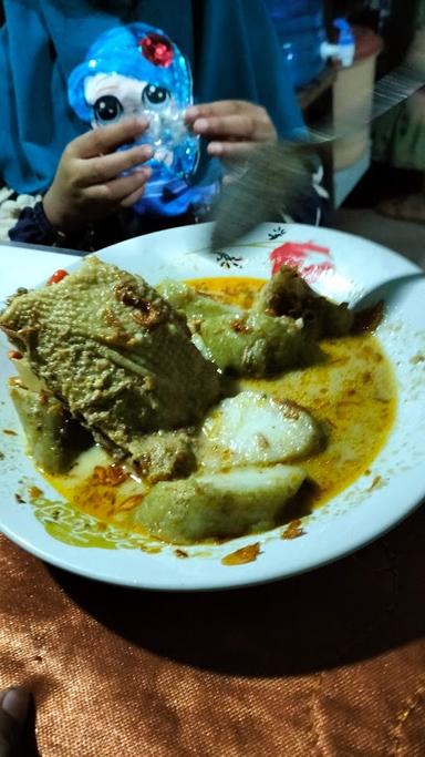 WARUNG TAHU LONTONG IBU RU