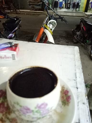 WARUNG KOPI POJOK TERMINAL GONDANGLEGI