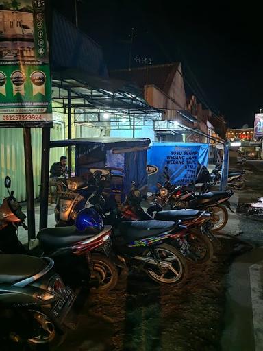 WARUNG BIRU 'PASAR' (MBAK SRI)