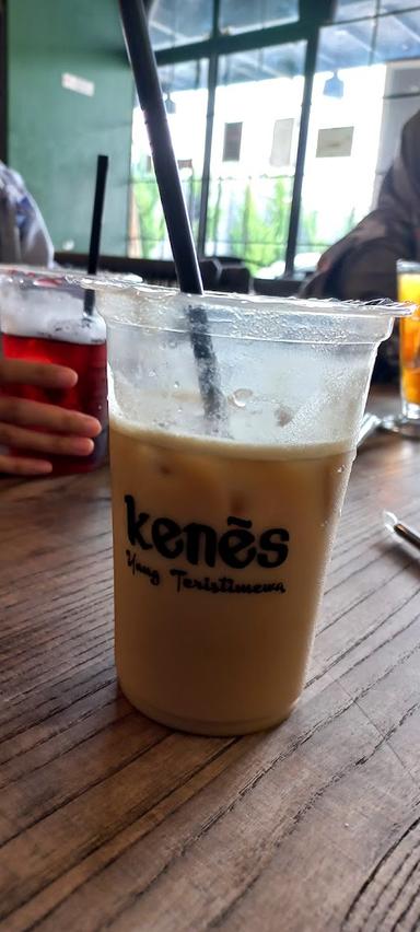 KENES BAKERY & RESTO GEJAYAN