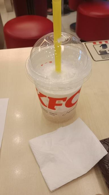 KFC - UNIVERSITAS GADJAH MADA YOGYAKARTA