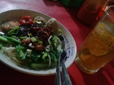 MIE AYAM & BAKSO 88 PAK JENGGOT