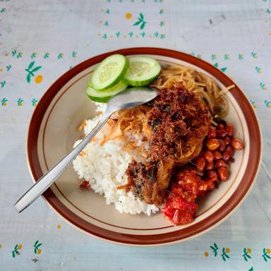 NASI LEMAK SUMATRA MUNGGUR