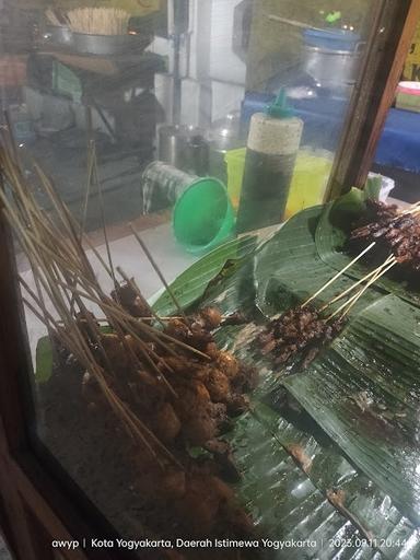 SATE AYAM CAK AMAT