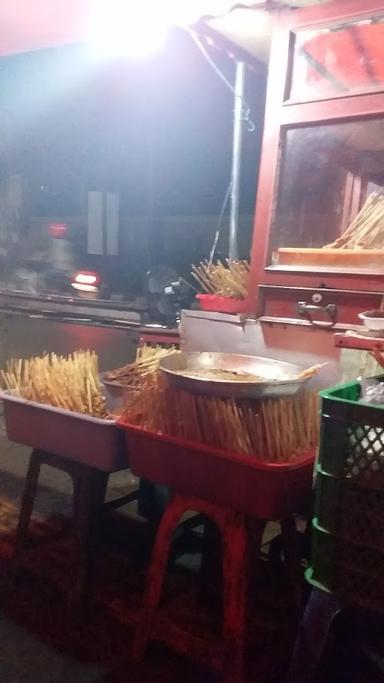 SATE AYAM & KAMBING CAK BEIRI MADURA