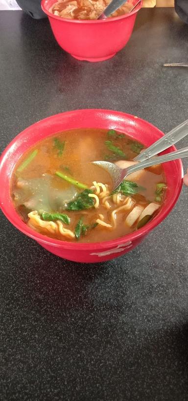 SEBLAK MERCON DAN TOMYUM KANG BARRA