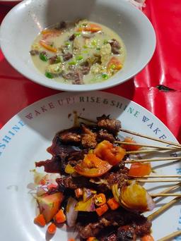 Photo's Sop Kaki Kambing, Sop Sapi Dan Sate Kambing Sop Cikditiro