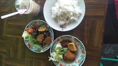 WARUNG MAKAN & PENYETAN MBAK ATIK