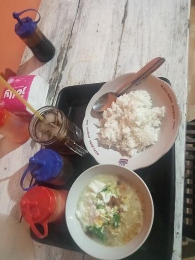 WARUNG SOTO AYAM DAN SAPI EYANG UTI