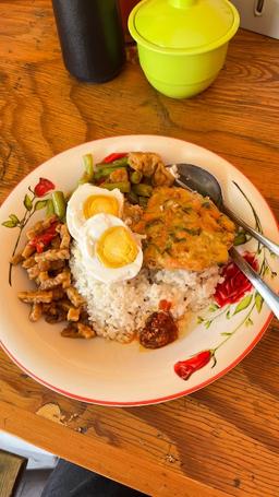 Photo's Warung Soto Kuning Niki Echo