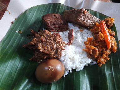 GUDEG BU WIDODO