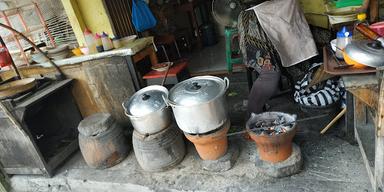 SATE KLATAK KAMBING MUDA PAK TONG & WARUNG KOPI SEDANTEN - KUSUMANEGARA