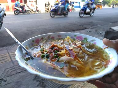 SOTO AYAM PAK ATIN