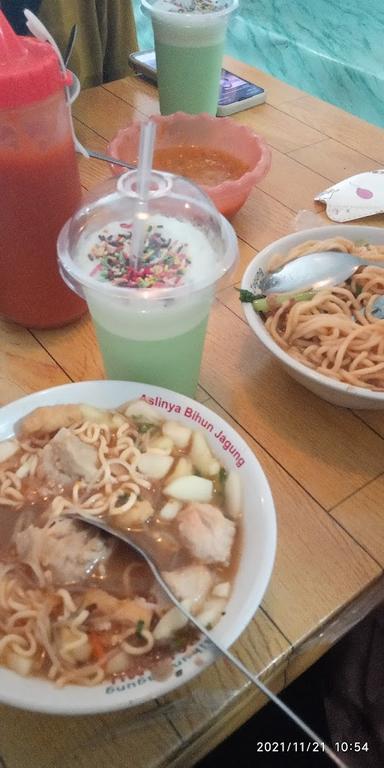 BAKSO DAN MIE AYAM PAK YANTO