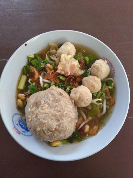 MIE AYAM BAKSO URAT LUMAYAN