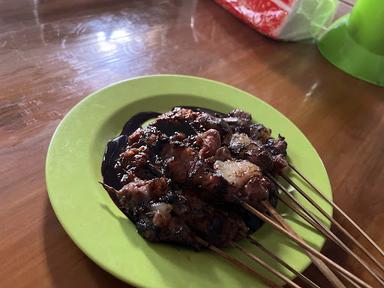 SATE KAMBING : IBU JUNITY