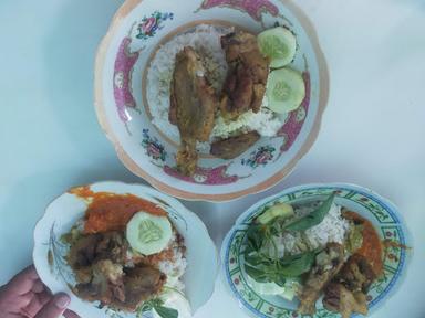 NASI BEBEK DAN AYAM CAK NUR