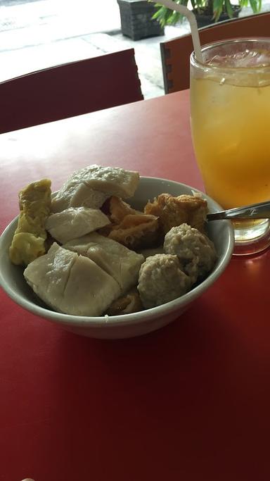 BAKSO KOTA CAK MAN