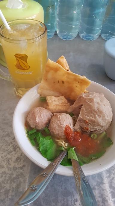 CAK BAGIO SOLO STYLE CHICKEN NOODLE & MEAT BALL