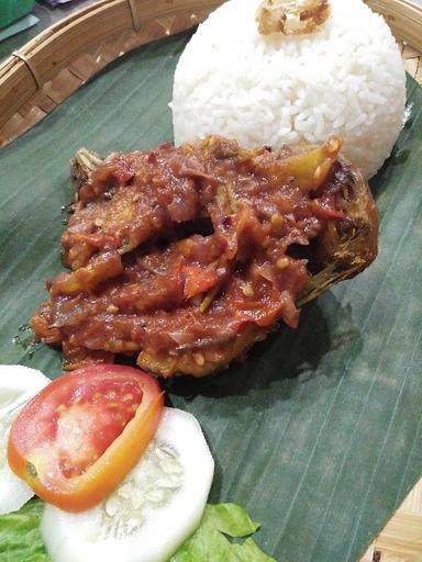 IKAN BAKAR BAJINDUL