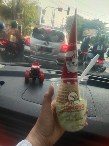 MOMOYO ICE CREAM & FRUIT TEA GRESIK