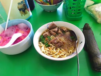 BASO & MIE AYAM CAH GAUL