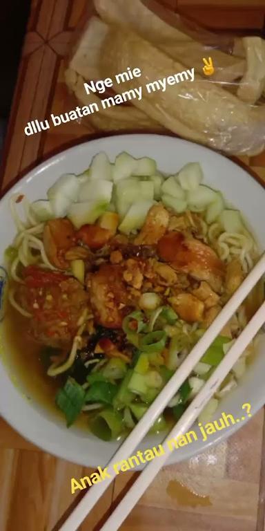 PONDOK MIE AYAM CEKER